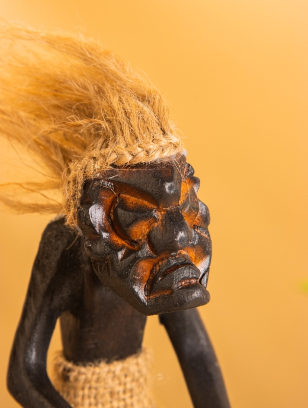 Сувенир "Абориген барабанщик" дерево, 8х9х22 см