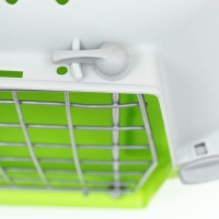 Переноска для животных пластиковая 47 х 30 х 35 см, вес до 9 кг, зелёная