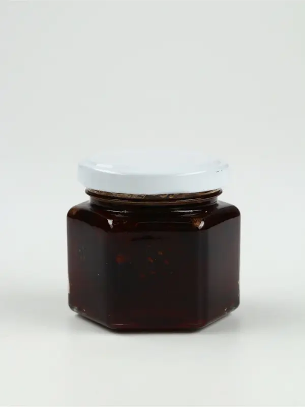 Подарочный набор новогодний &laquo;Уютного года&raquo; варенье с шишками, крем-мед 2 шт, чай в банке 3 шт   1087