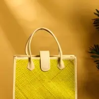 Сумка плетёная на застёжке из пандана, 35&times;12&times;40 см, жёлтая