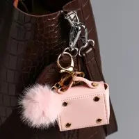 Брелок кожзам с карабином, с пушистиком "Сумочка" нежно-розовый 5,8х2,4х5 см