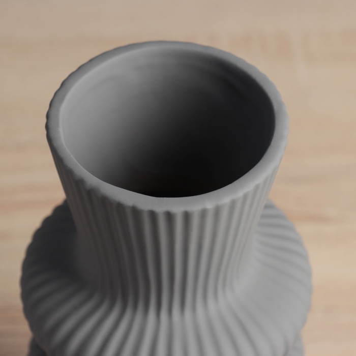 Керамическая ваза декоративная настольная &laquo;Курт&raquo;, для цветов, сухоцветов, d-8 см, 24&times;11 см, серый