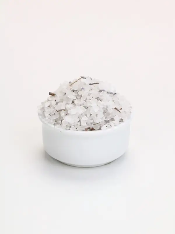 Соль для ванны с лепестками лаванды, 370 гр