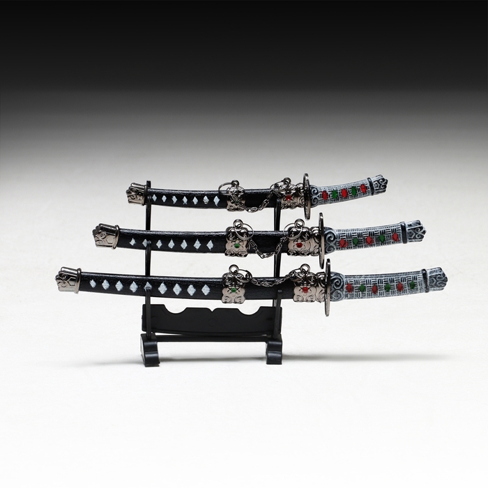 Сув. изделие катаны-мини 3в1 на подставке, ножны черные с белыми ромбами 16/20/24,5см