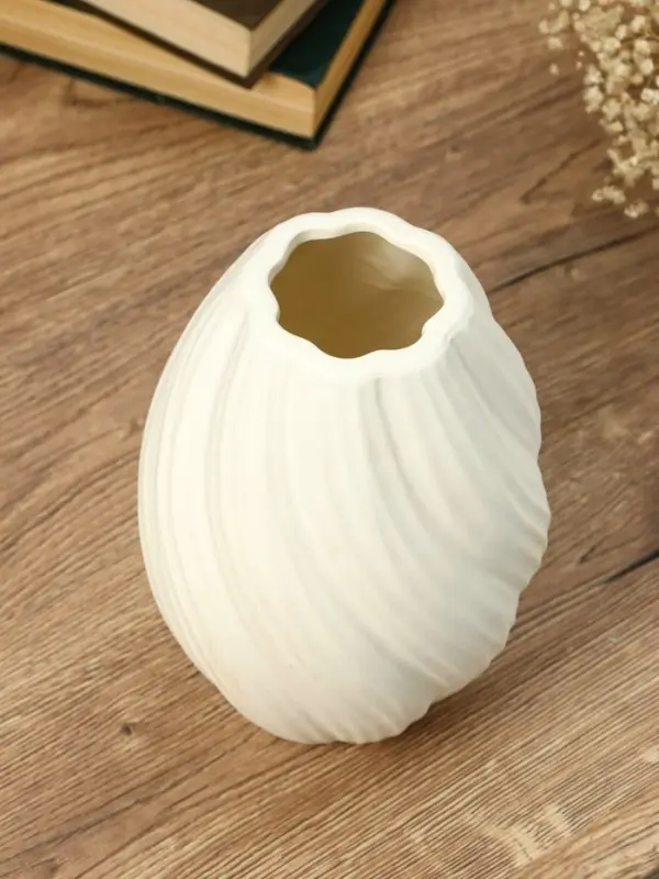 Ваза керамика настольная "Кеннет" 20,5х11,5х7 см, белый