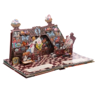 Книга с объемными картинками &laquo;Алиса в Зазеркалье&raquo;