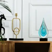 Стела Glass Onion