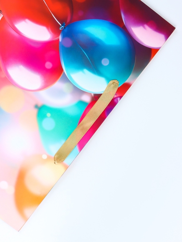 Пакет подарочный ламинированный горизонтальный &laquo;Поздравляю&raquo;, L 40 &times; 31 &times; 14 см