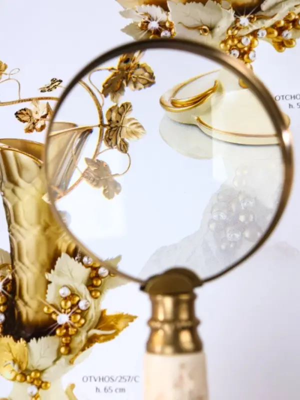 Лупа "Пралине" латунь, смола, манговое дерево 7,5х7,5х23 см