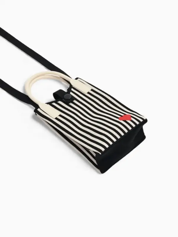 Сумка подр Сердце, 12*4*17, отд на кнопке, дл ремень, бело/черный