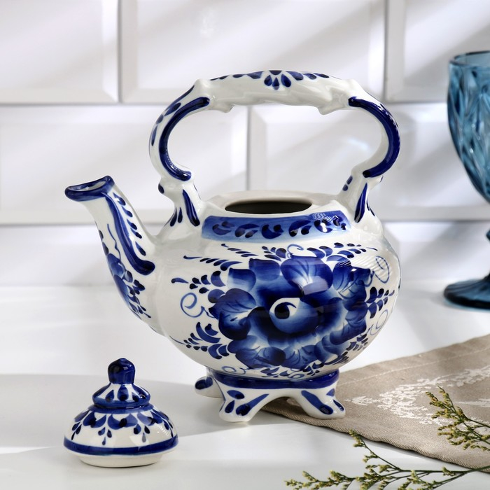 Чайник &laquo;Каприз&raquo;, гжель