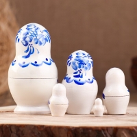 Матрёшка &laquo;Гжель&raquo;, белое платье, 5 кукольная, 10 см