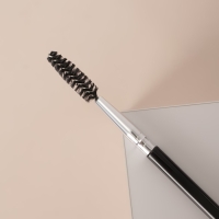 Кисть для макияжа, двусторонняя, с щёточкой, 18 (&plusmn; 1) см, цвет чёрный