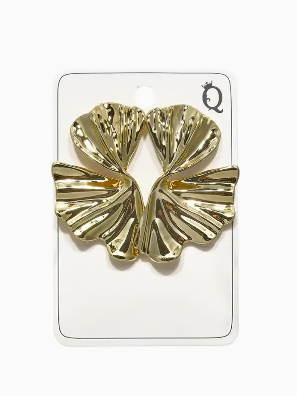 Серьги пластик &laquo;Лепестки&raquo; асимметрия, цвет золото