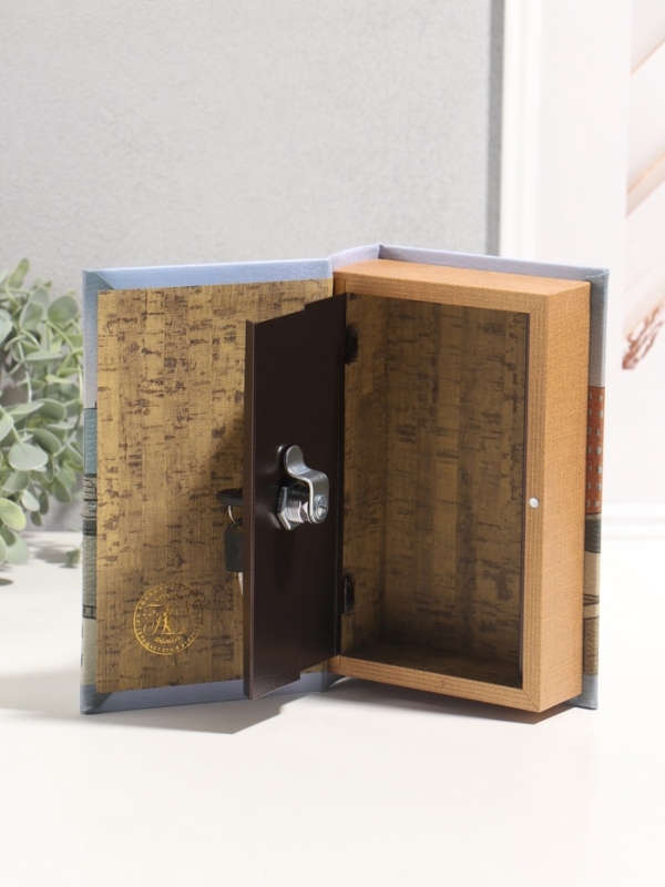 Сейф-книга дерево кожзам "Ипотека" 3D тиснение 21х13х5 см