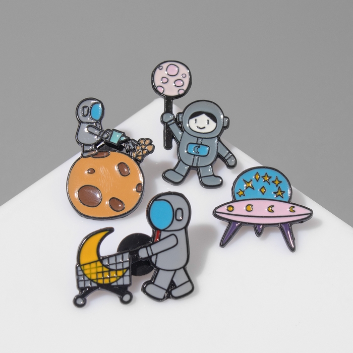 Набор значков (4шт) &laquo;Космос&raquo;, цветные в чёрном металле