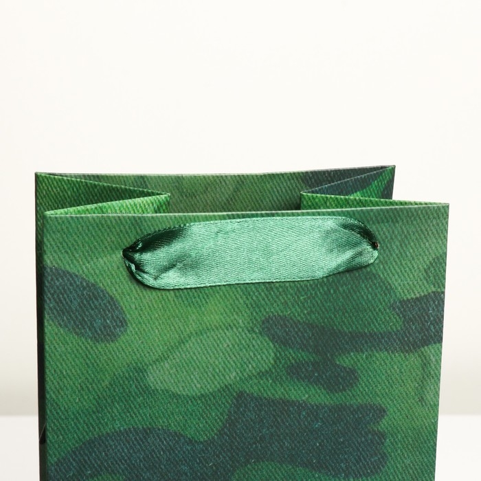 Пакет подарочный под бутылку, упаковка, &laquo;С праздником&raquo;, 13 х 36 х 10 см