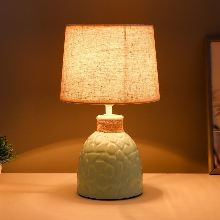 Настольная лампа "Медея" Е14 40Вт светло-зеленый 20х20х33 см RISALUX