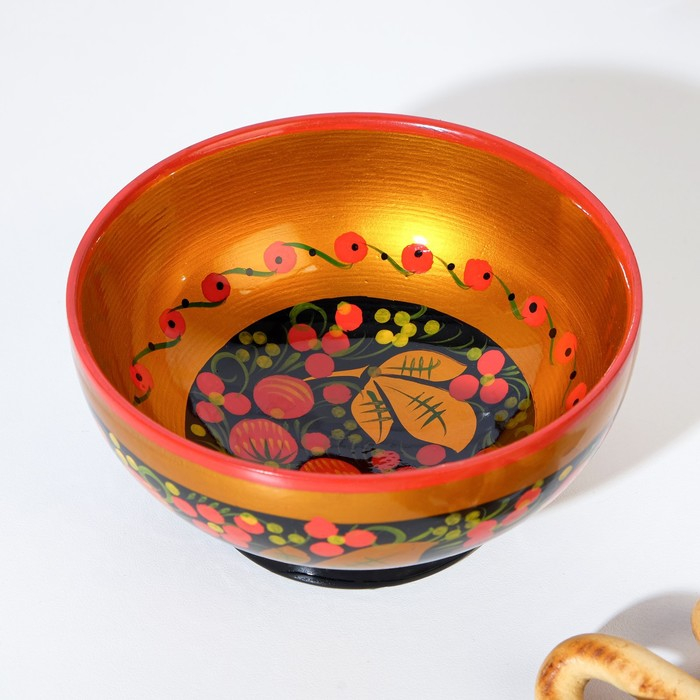 Чашка &laquo;Ягодка&raquo;, средняя, 15&times;7 см, хохлома