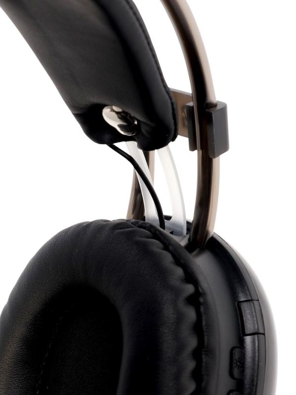 Наушники полноразмерные Mybit W-33, RGB подсветка, BT5.3, 800 мАч, Type-C, чёрные