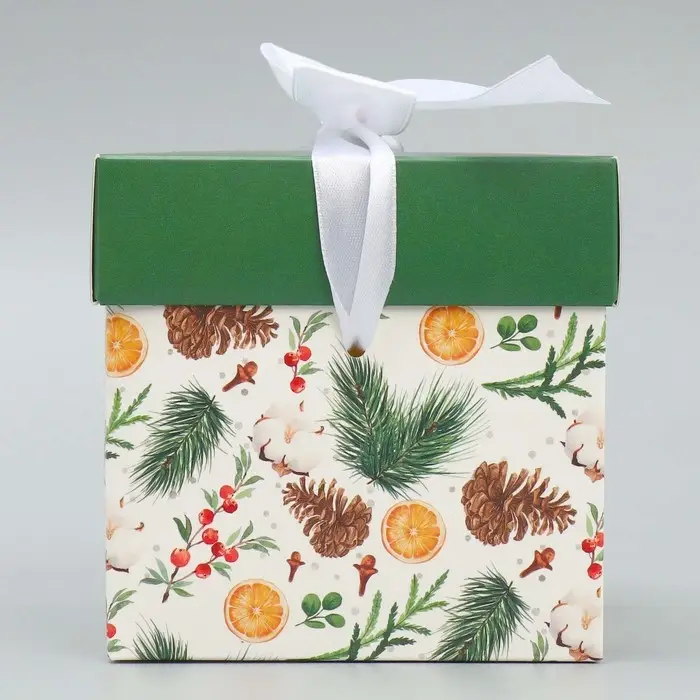 Коробка подарочная новогодняя складная &laquo;Новогодние ветки&raquo;, 10 х 10 х 10 см