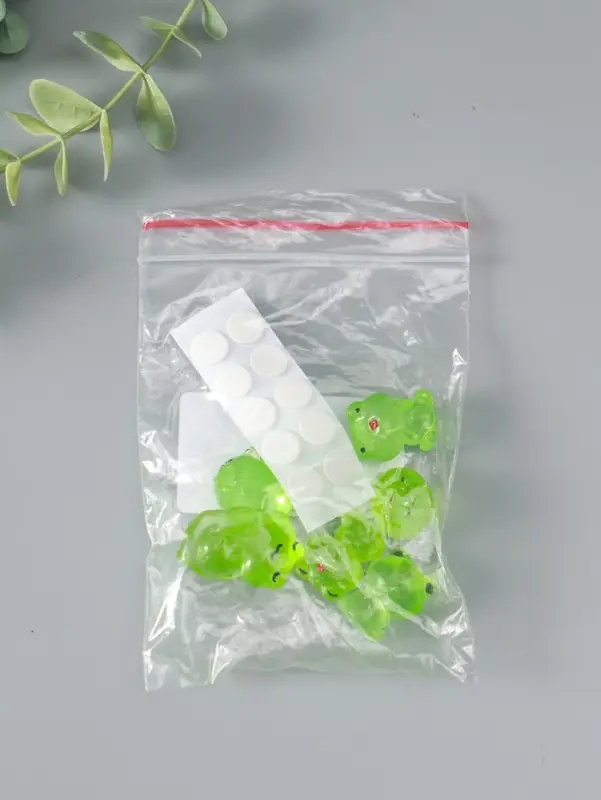 Сувенир эпоксидная смола флюоресцентный "Лягушата" набор 6 шт 3,2х2,5х2 см