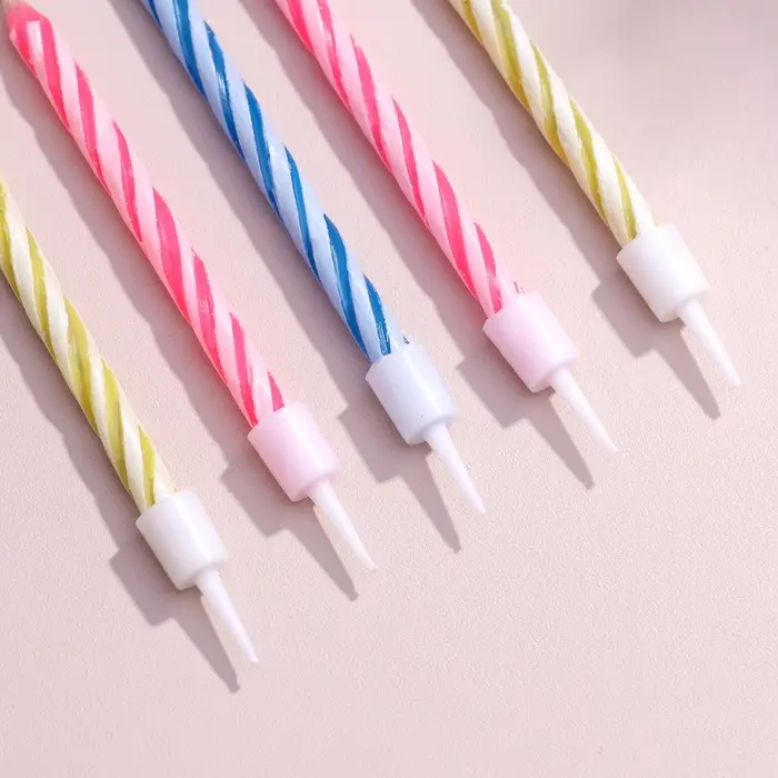 Свечи для торта &laquo;Спираль&raquo;, незадуваемые, 10 шт., 10 подставок