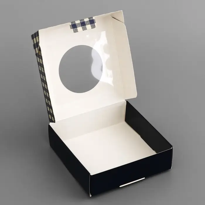 Коробка подарочная сборная с окном, упаковка, &laquo;Настоящему мужчине&raquo;, 10&times;10&times;3 см