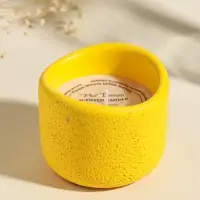 Свеча в вулканическом подсвечнике "Изгиб" жёлтая 8,3х8,5х7 см