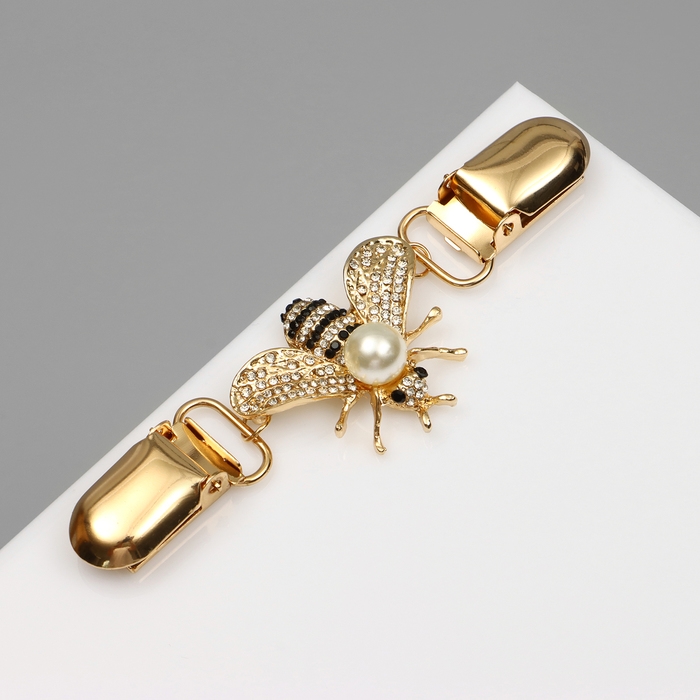 Зажим для кардигана &laquo;Шмель&raquo;, цвет чёрно-белый в золоте