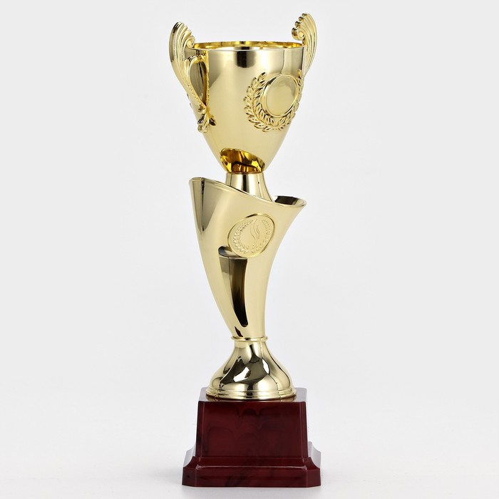Кубок 097В, наградная фигура, золото, подставка пластик, 26 x 10 x 7,5 см.
