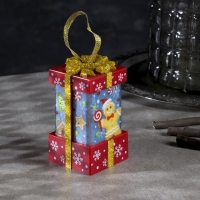 Светодиодная фигура &laquo;Красный подарок с пряником&raquo; 6.3 &times; 11.5 &times; 6.3 см, пластик, батарейки АААх3 (не в комплекте), эффект пламени