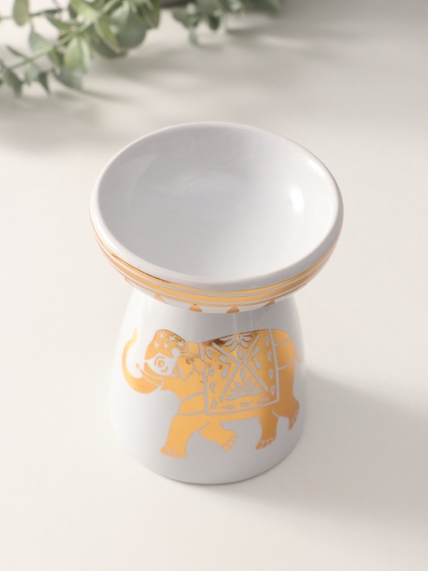 Аромалампа керамика "Индийский слон" белая с золотом 9,3х9,3х11,8 см