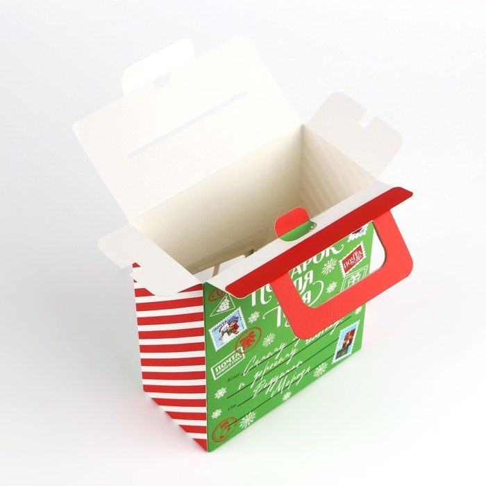 Коробка подарочная новогодняя складная с 3D эффектом &laquo;Снеговичок&raquo;, 18 x 15 x 7.5 см, Новый год