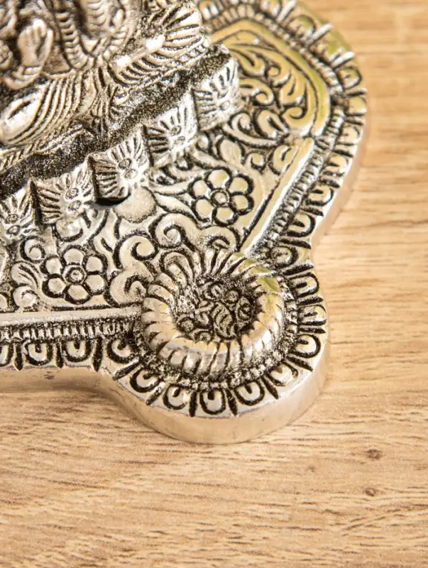 Подставка под благовония "Ганеша в храме" алюминий 6,5х7,5х8,5 см