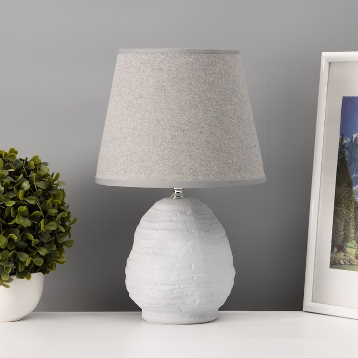 Настольная лампа с абажуром RISALUX &laquo;Аризона&raquo;, 1&times;40 Вт, Е27, серый, 20&times;20&times;32 см