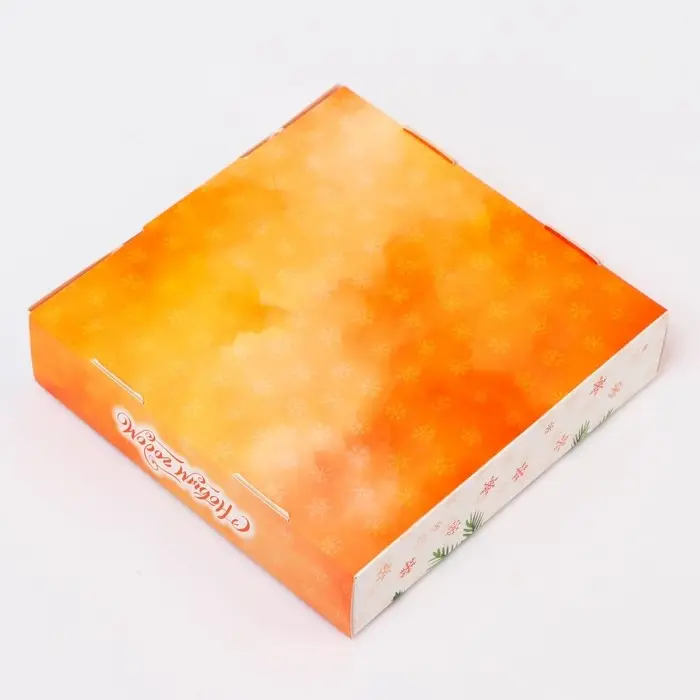 Подарочная коробка сборная с окном &laquo;С Новым годом!&raquo;, 13&times;13&times;3 см