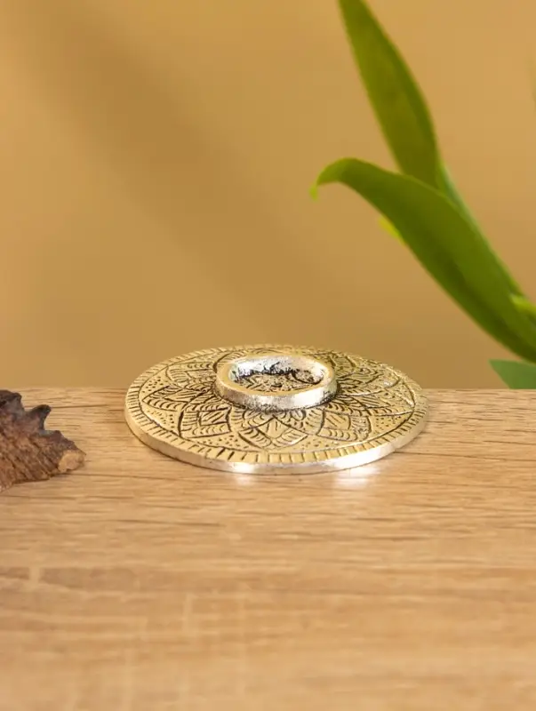 Подставка под благовония "Полумесяц" алюминий  5,5 см