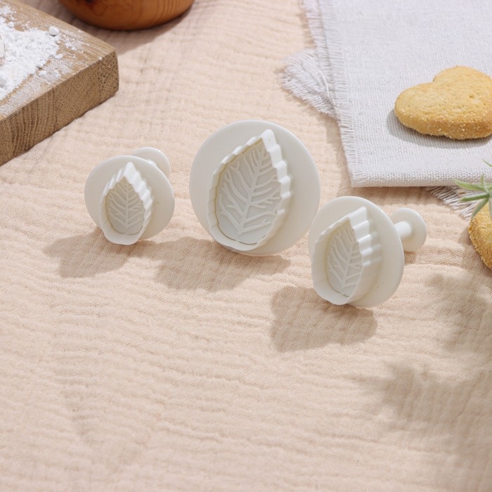 Набор плунжеров кондитерских Доляна &laquo;Лист&raquo;, 3 шт, d=3,2/4/5 см