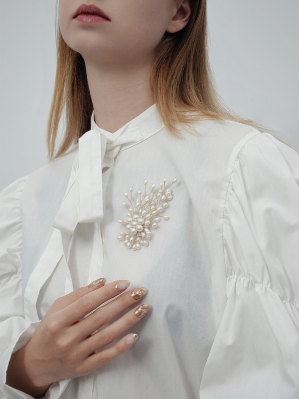 Брошь "Цветок" с жемчугом, цвет белый в золоте