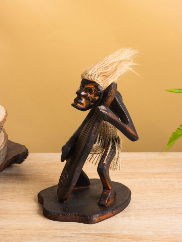 Сувенир "Абориген с контрабасом" дерево, 12х11х18 см