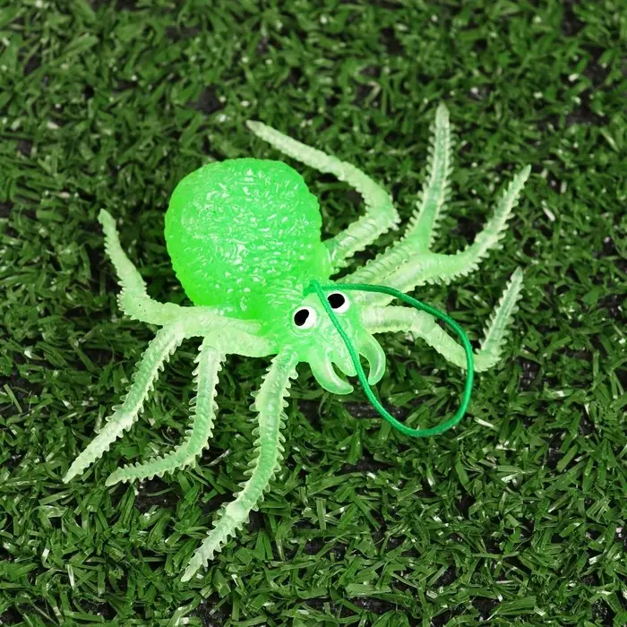 Светящаяся декоративная подвеска "Паук", 6 &times; 2.5 см