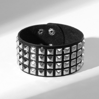 Браслет унисекс &laquo;Хардкор&raquo; широкий с шипами, цвет чёрный в серебре