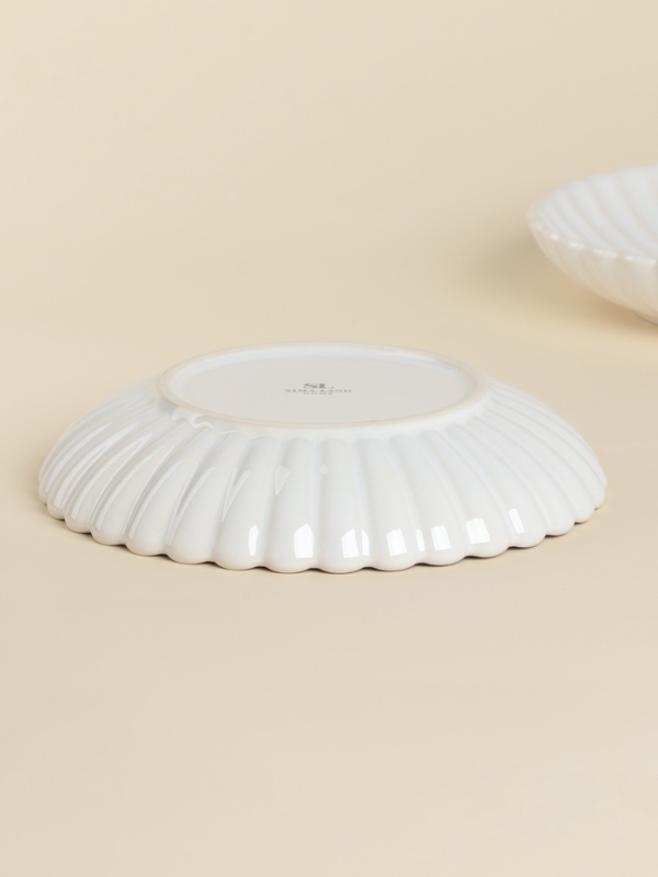 Набор глубокых тарелок 2 шт   SL Home "Нимфея" 21х4 см, цвет теплый белый