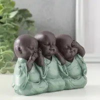 Сувенир полистоун "Маленькие будды - не слышу, не вижу, не скажу" зелёный 4,6х12,5х8 см