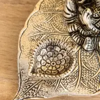 Подставка под благовония &laquo;Ганеша на листе&raquo;, 12.5&times;10&times;6.7 см, алюминий