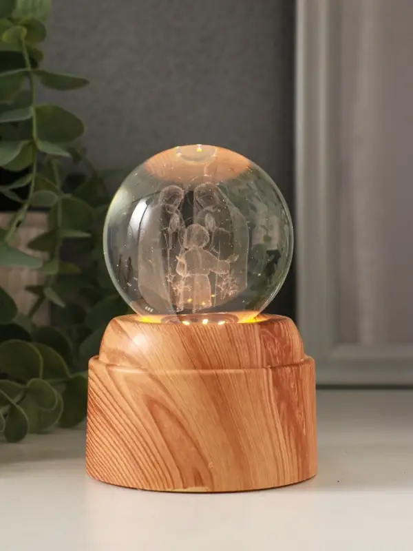 Сувенир стекло свет "Шар. Рождение" 6хLED шар d=6 см, крутится, USB 7х7х10 см