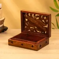 Шкатулка резная "Хранитель" 18х13х6 см, дерево шишам