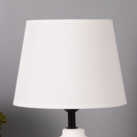 Лампа настольная "Никс" 1х40Вт Е27 белый 20х20х30см МОДЕЛЬ: