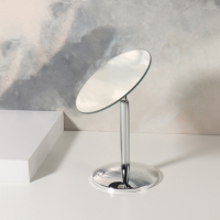 Зеркало настольное &laquo;Круг&raquo;, d зеркальной поверхности 13,5 см, цвет серебристый